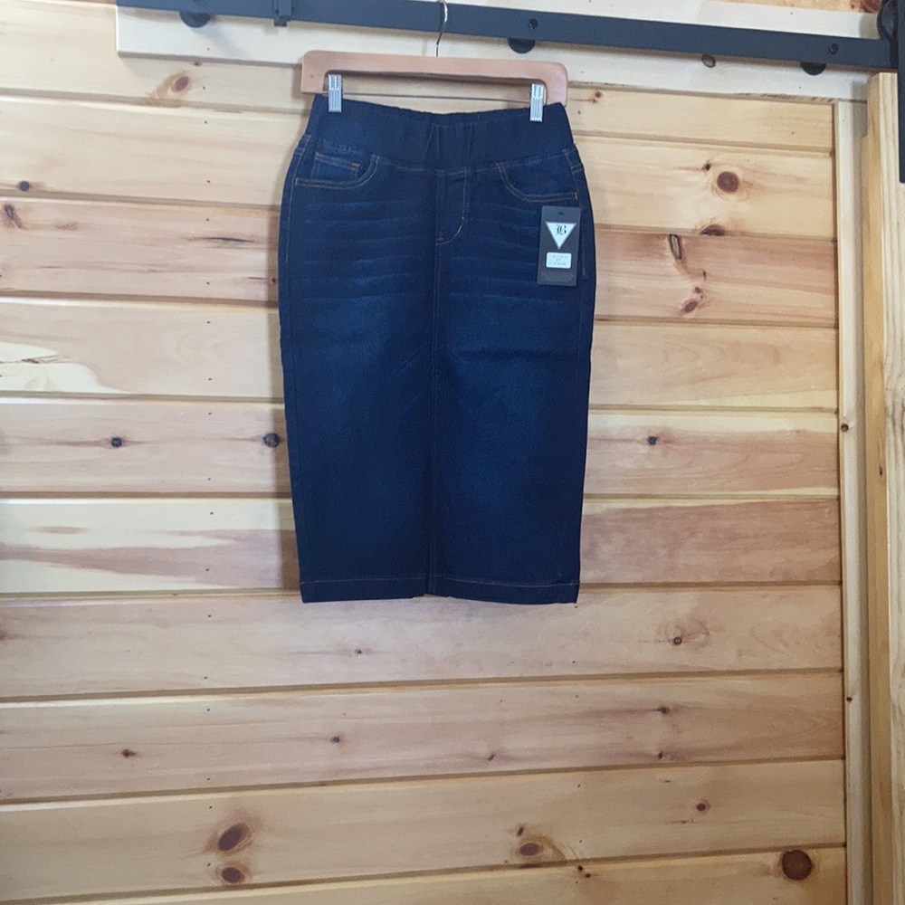 NWT BE-GIRL JEAN SKIRT